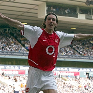 Robert Pires celebrates scoring Arsenals 2nd goal. Tottenham Hotspur v Arsenal
