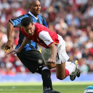 Robin van Perise (Arsenal) Olivier Dacourt (Inter) Robin van Perise (Arsenal) Olivier Dacourt (Inter)