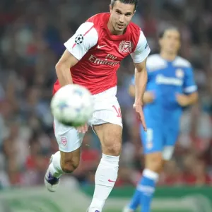 Robin van Persie in Action: Arsenal vs. Olympiacos, Champions League 2011-12