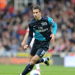 Robin van Persie in Action: Arsenal vs Stoke City, Premier League 2011-12