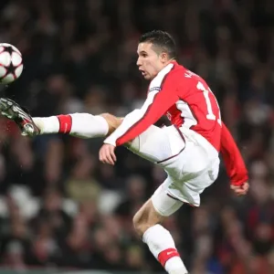 Robin van Persie in Action: Arsenal's 4:1 Victory over AZ Alkmaar in the UEFA Champions League, Group H at Emirates Stadium (November 4, 2009) Robin van Persie in Action: Arsenal's 4:1 Victory over AZ Alkmaar in the UEFA Champions League, Group H at Emirates Stadium (November 4, 2009)