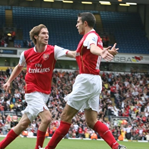 Robin van Persie and Alex Hleb: Unforgettable Moment of Celebration as Arsenal Draw 1-1 with Blackburn Rovers, 2007