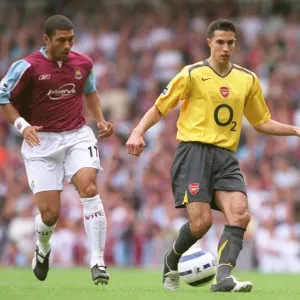Robin van Persie (Arsenal) Hayden Mullins (West Ham)