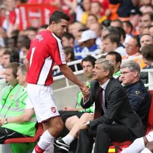Robin van Persie and Arsenal manager Arsene Wenger