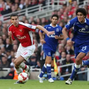 Robin van Persie (Arsenal) Marouane Fellaini (Everton)