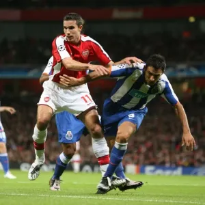 Robin van Persie (Arsenal) Nelson Benitez (Porto)