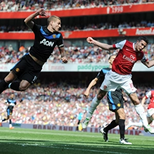 Robin van Persie (Arsenal) Nemanja Vidic (Man United). Arsenal 1: 0 Manchester United