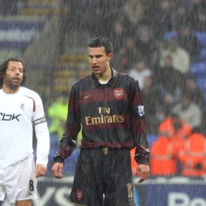 Robin van Persie (Arsenal) in the rain