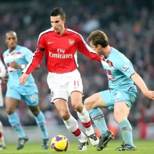 Robin van Persie (Arsenal) Scott Parker (West Ham United)