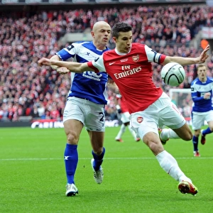 Robin van Persie (Arsenal) Stephen Carr (Birmingham). Arsenal 1: 2 Birmingham City