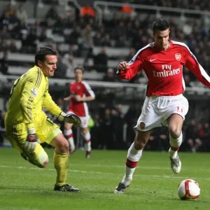Robin van Persie (Arsenal) Steve Harper (Newcastle)