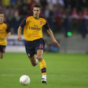 Robin van Persie (Arsenal) Wout Brama (FC Twente)