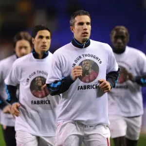 Robin van Persie: Arsenal's Unstoppable Striker Readies for Everton Clash (2011-12)