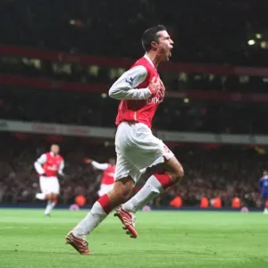 Robin van Persie celebrates scoring Arsenals 1st goal Robin van Persie celebrates scoring Arsenals 1st goal
