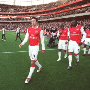 Robin van Persie and Emmanuel Adebayor (Arsenal) before the match Robin van Persie and Emmanuel Adebayor (Arsenal) before the match