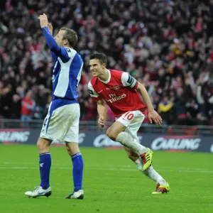 Robin van Persie injured whilst scoring the Arsenal goal. Arsenal 1: 2 Birmingham City Robin van Persie injured whilst scoring the Arsenal goal. Arsenal 1: 2 Birmingham City