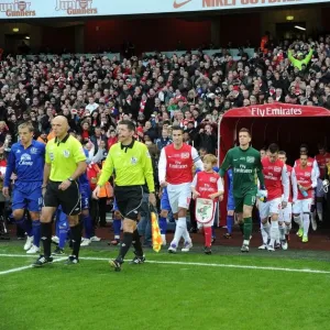 Robin van Persie Leads Arsenal at Emirates Stadium: Arsenal vs. Everton, Premier League 2011-12 Robin van Persie Leads Arsenal at Emirates Stadium: Arsenal vs. Everton, Premier League 2011-12