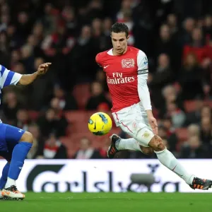Robin van Persie Outsmarts Danny Gabbidon: Arsenal's Triumph over Queens Park Rangers