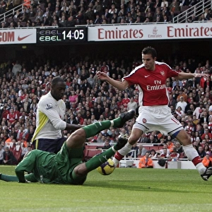 Robin van Persie Scores Arsenal's Third Goal: 3-0 Over Tottenham, Barclays Premier League, Emirates Stadium (31/10/09)