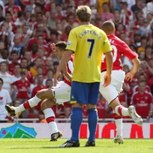 Robin van Persie Scores Arsenal's Second Goal from the Penalty Spot: Arsenal 4-1 Stoke City, Barclays Premier League, Emirates Stadium (2009)