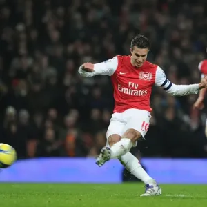Robin van Persie Scores Brace: Arsenal Triumphs Over Aston Villa in FA Cup Fourth Round