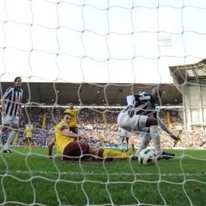 Robin van Persie Scores the Equalizer: Arsenal 2-2 WBA