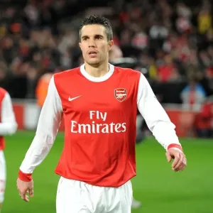 Robin van Persie Scores Hat-trick: Arsenal Crushes Ipswich Town 3-0 in Carling Cup Semi-Final Robin van Persie Scores Hat-trick: Arsenal Crushes Ipswich Town 3-0 in Carling Cup Semi-Final