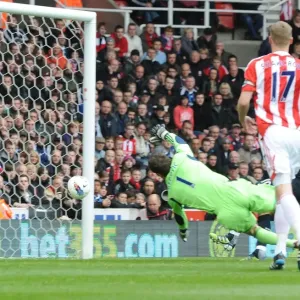 Robin van Persie Scores Past Asmir Begovic: Stoke City vs. Arsenal, Premier League 2011-12