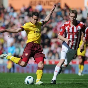 Robin van Persie Scores Stunner Past Asmir Begovic: Arsenal's 1-3 Comeback at Stoke, Premier League 2011