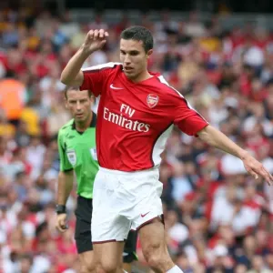 Robin van Persie Scores the Winner: Arsenal 1-0 Real Madrid, Emirates Cup 2008 Robin van Persie Scores the Winner: Arsenal 1-0 Real Madrid, Emirates Cup 2008