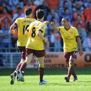 Robin van Persie scoring the 3rd Arsenal goal with Theo Walcott and Samir Nasri