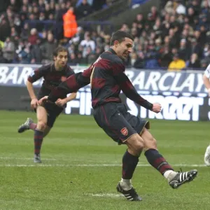 Robin van Persie shoots past Bolton goalkeeper Ali Al Hasbi to score the 2nd Arsenal goal from the penalty spot. Bolton Wanderers 2: 3 Arsenal, Barclays Premier League, The Reebok Stadium, Bolton, 29 / 3 / 2008. Credit : Stuart MacFarlane / Robin van Persie shoots past Bolton goalkeeper Ali Al Hasbi to score the 2nd Arsenal goal from the penalty spot. Bolton Wanderers 2: 3 Arsenal, Barclays Premier League, The Reebok Stadium, Bolton, 29 / 3 / 2008. Credit : Stuart MacFarlane /