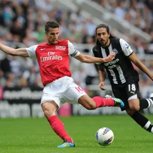 Robin van Persie vs. Fabricio Coloccini: Clash at St. James Park (Newcastle United vs. Arsenal, 2011-12) Robin van Persie vs. Fabricio Coloccini: Clash at St. James Park (Newcastle United vs. Arsenal, 2011-12)