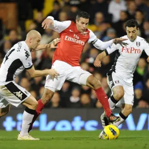 Robin van Persie vs. Philippe Senderos and Mousa Dembele: Intense Battle at Fulham v Arsenal, Premier League 2011-12