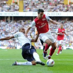 Robin van Persie vs. Younes Kaboul: A Rivalry Ignites - Arsenal 1-2 Tottenham, Premier League 2011/12 Robin van Persie vs. Younes Kaboul: A Rivalry Ignites - Arsenal 1-2 Tottenham, Premier League 2011/12