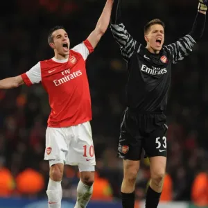 Robin van Persie and Wojciech Szczesny (Arsenal) celebrate at the end of the match