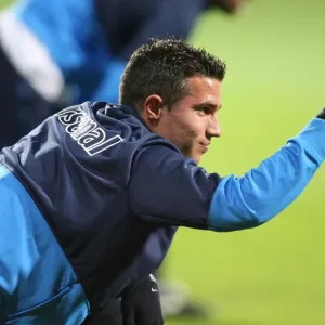 Robin van Persie's Battle: Arsenal vs. AZ Alkmaar, 2009 UEFA Champions League: A 1-1 Stalemate Robin van Persie's Battle: Arsenal vs. AZ Alkmaar, 2009 UEFA Champions League: A 1-1 Stalemate