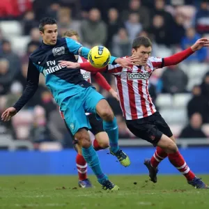 Robin van Persie's Brace: Arsenal Overpower Sunderland 2-1 in Premier League Robin van Persie's Brace: Arsenal Overpower Sunderland 2-1 in Premier League
