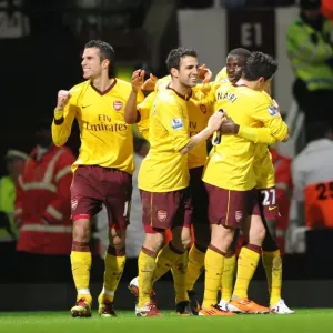 Robin van Persie's Brace: Arsenal's 3-0 Victory Over West Ham United, Barclays Premier League