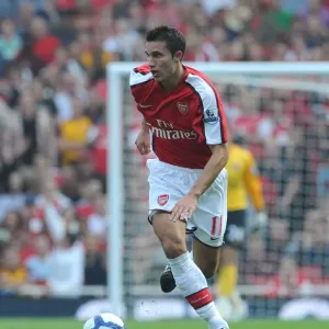 Robin van Persie's Brilliant Performance: Arsenal's 4-0 Victory over Wigan Athletic, September 19, 2009