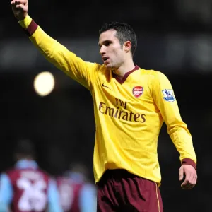 Robin van Persie's Debut Goal: Arsenal's Triumphant 3-0 Victory Over West Ham