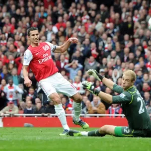 Robin van Persie's Disallowed Goal: The Controversial Moment vs Manchester City (2011-12) Robin van Persie's Disallowed Goal: The Controversial Moment vs Manchester City (2011-12)