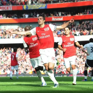 Robin van Persie's Double: Arsenal's Thrilling Victory Over Tottenham in the 2011-12 Premier League