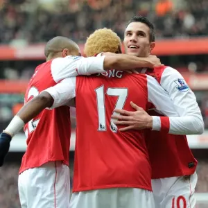 Robin van Persie's Double Celebration: Arsenal's First Goals vs. Wigan Athletic (3:0) Robin van Persie's Double Celebration: Arsenal's First Goals vs. Wigan Athletic (3:0)