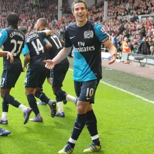 Robin van Persie's Double Strike: Liverpool vs. Arsenal, Premier League 2011-12