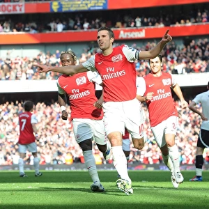 Robin van Persie's Double: Thrilling Arsenal Victory Over Tottenham Hotspur in the Premier League, 2012