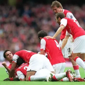 Robin van Persie's Epic Free Kick Goal: Arsenal 1-1 Everton, FA Premier League (2006) Robin van Persie's Epic Free Kick Goal: Arsenal 1-1 Everton, FA Premier League (2006)