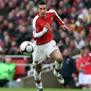 Robin van Persie's Hat-Trick Print: Arsenal FA Cup 5th Round Victory Robin van Persie's Hat-Trick Print: Arsenal FA Cup 5th Round Victory