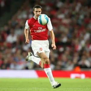 Robin van Persie's Hat-Trick: Arsenal Crushes Sparta Prague 3-0 in Champions League Robin van Persie's Hat-Trick: Arsenal Crushes Sparta Prague 3-0 in Champions League