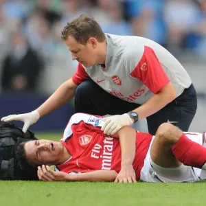 Robin van Persie's Injury: Manchester City vs. Arsenal, 2009 Robin van Persie's Injury: Manchester City vs. Arsenal, 2009
